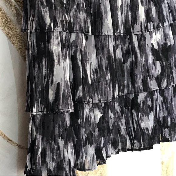 JESSICA SIMPSON | Tiered Pleated Skater Size 7/8 in Black & Purple - Picture 2 of 10